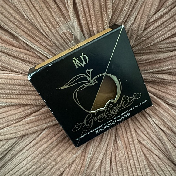 NIB KVD GOOD APPLE SKIN PERFECTING FOUNDATION BALM Tan 074 kat von d - Picture 3 of 12